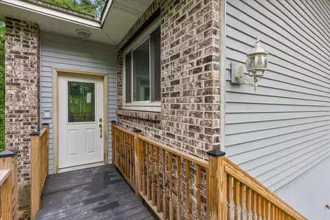 8945 Vergennes St SE, Ada, MI 49301