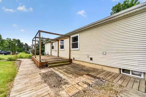 Exterior - 3663 S Lyons Rd, Lyons, MI 48851 photo 6 of 9