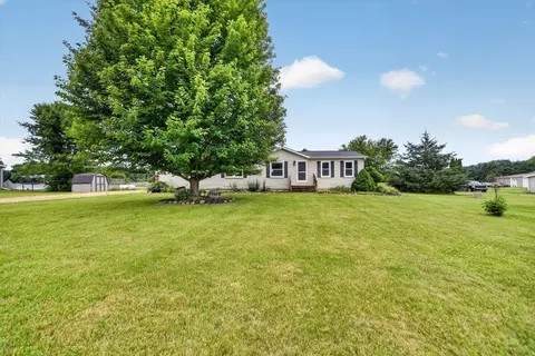 Exterior - 3663 S Lyons Rd, Lyons, MI 48851 photo 4 of 9