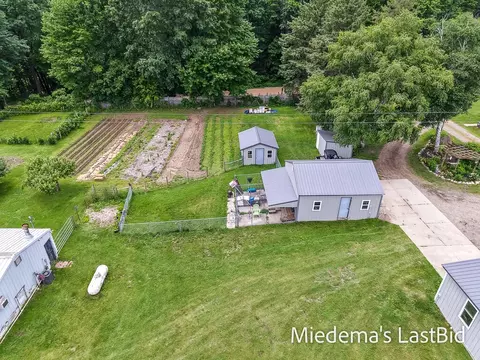 Exterior - 12915 Cassidy Rd, Bellevue, MI 49021 photo 13 of 25