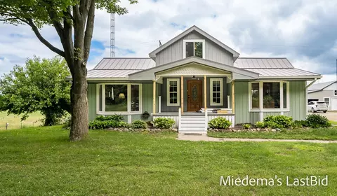 12915 Cassidy Rd, Bellevue, MI 49021