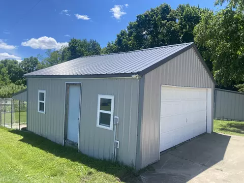 Exterior - 12915 Cassidy Rd, Bellevue, MI 49021 photo 15 of 25