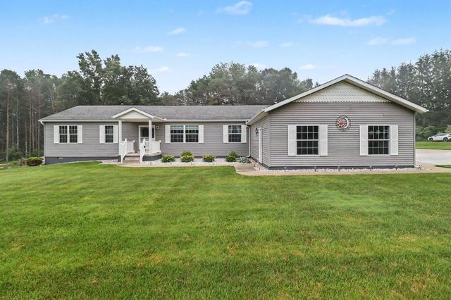 986 W Fox Farm Rd, Manistee, MI 49660