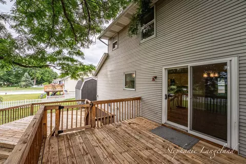 Exterior - 1511 Springbrook Dr, Jenison, MI 49428 photo 3 of 14