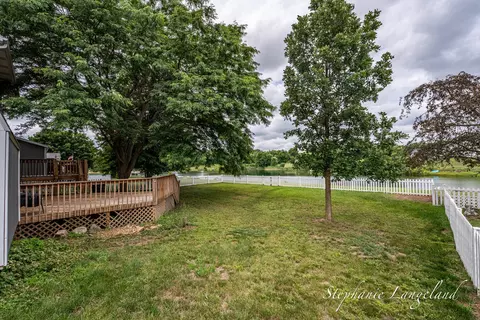 Exterior - 1511 Springbrook Dr, Jenison, MI 49428 photo 14 of 14