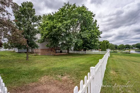 Exterior - 1511 Springbrook Dr, Jenison, MI 49428 photo 11 of 14