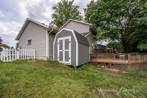 Exterior - 1511 Springbrook Dr, Jenison, MI 49428 photo 13 of 14