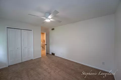 Bedroom - 1511 Springbrook Dr, Jenison, MI 49428 photo 4 of 6