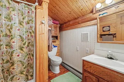 Bath - 1091 N River Trl, White Cloud, MI 49349 photo 1 of 2