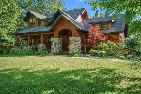 48 Longmeadow Ln, Niles, MI 49120