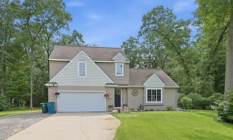 6594 Blackhawk Ln, Twin Lake, MI 49457