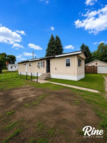 1684 Colwood Rd, Caro, MI 48723
