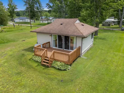 Exterior - 5362 Beverly Dr, Reading, MI 49274 photo 20 of 21