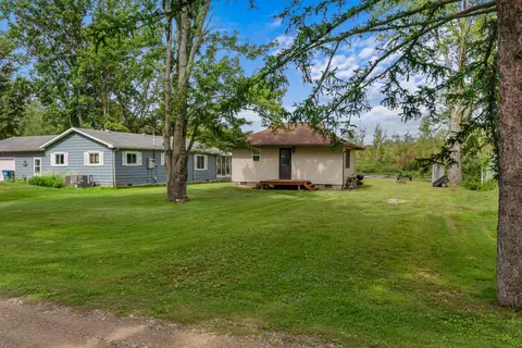 Exterior - 5362 Beverly Dr, Reading, MI 49274 photo 5 of 21