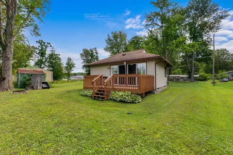 Exterior - 5362 Beverly Dr, Reading, MI 49274 photo 9 of 21