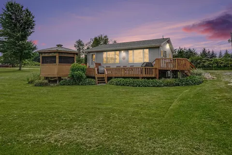 3452 W Lake Dr, Sears, MI 49679