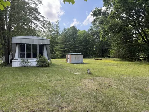 9034 E M 20, Hesperia, MI 49421 photo 5