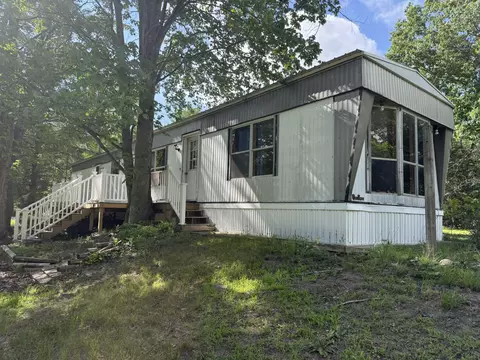 9034 E M 20, Hesperia, MI 49421