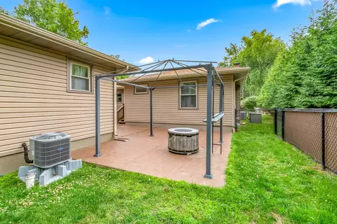 Exterior - 11971 Bradley Dr, Jerome, MI 49249 photo 5 of 6