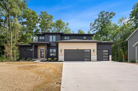 4662 Hidden Ridge Dr, Hudsonville, MI 49426