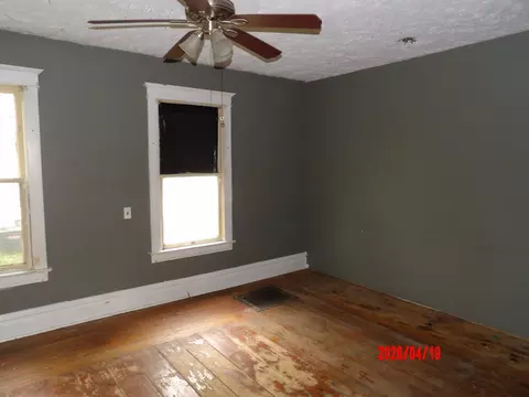 610 Pine St, Three Rivers, MI 49093 photo 6