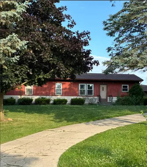 2473 Marquette Rd, Ionia, MI 48846