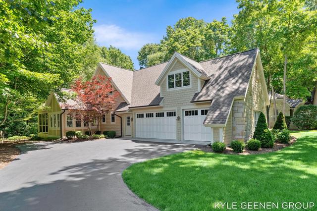 593 Old Macatawa Ct, Holland, MI 49423