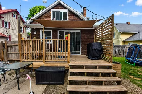 Exterior - 628 Ellery Ave, Jackson, MI 49202 photo 4 of 5