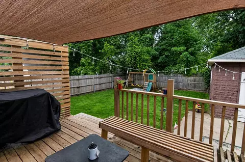 Exterior - 628 Ellery Ave, Jackson, MI 49202 photo 3 of 5