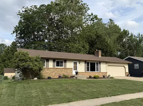 3650 Basswood Dr SW, Grandville, MI 49418