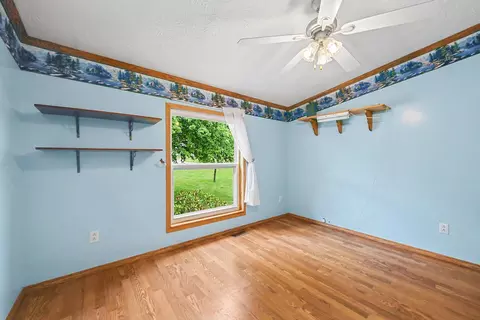Bedroom - 13191 Harder Rd, Three Rivers, MI 49093 photo 2 of 2
