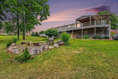 13191 Harder Rd, Three Rivers, MI 49093
