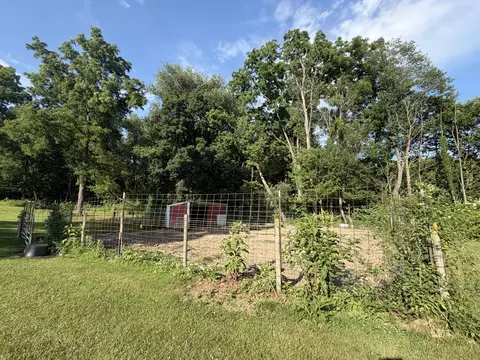 Exterior - 13191 Harder Rd, Three Rivers, MI 49093 photo 5 of 10