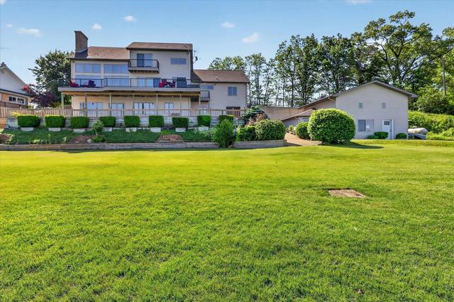67208 Stubey Rd, Sturgis, MI 49091