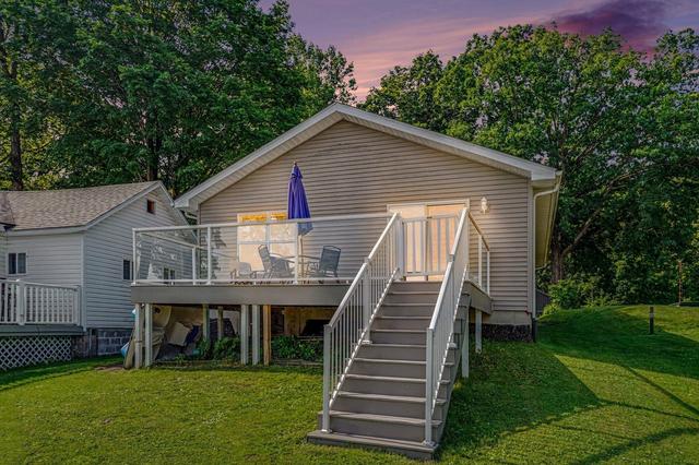 47292 Woodland Dr, Bangor, MI 49013
