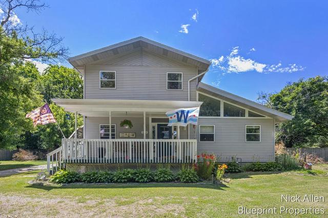 158 Wilson St, Coloma, MI 49038