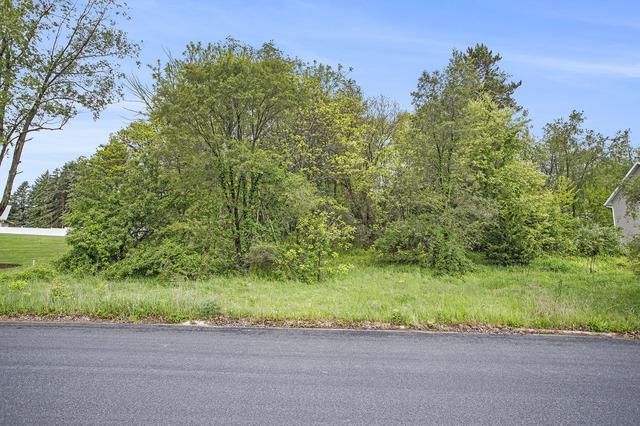 184 Shadowood Ln, Battle Creek, MI 49017