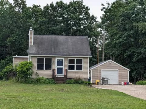 11752 Wilson Rd, Nunica, MI 49448