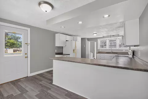 4718 S Draper Rd, Jackson, MI 49203 photo 8