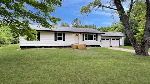 3403 E 34 Rd, Cadillac, MI 49601