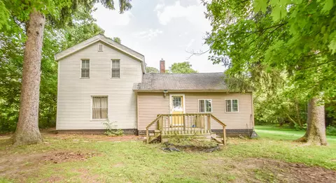 489 N Ray Quincy Rd, Quincy, MI 49082