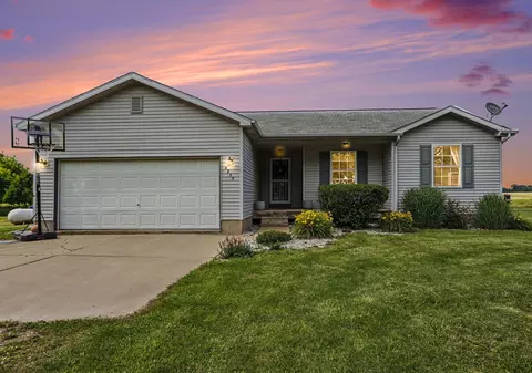 6253 Mills Hwy, Eaton Rapids, MI 48827