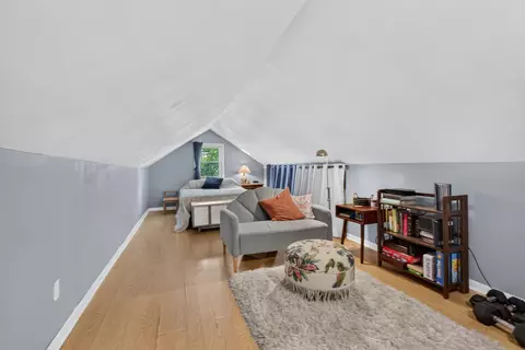 Bedroom - 302 Hill St, Jackson, MI 49202 photo 1 of 2