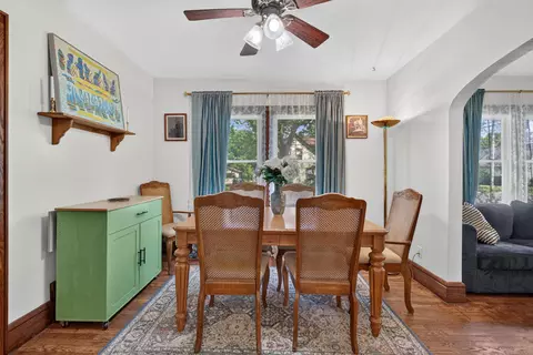 Dining - 302 Hill St, Jackson, MI 49202 photo 2 of 3
