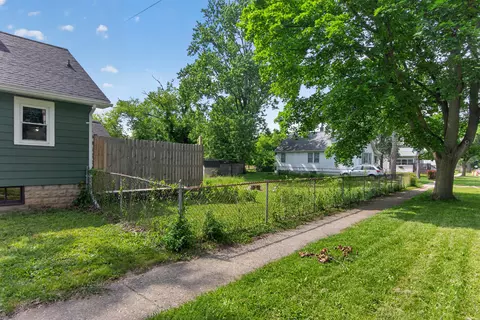 Exterior - 302 Hill St, Jackson, MI 49202 photo 14 of 14