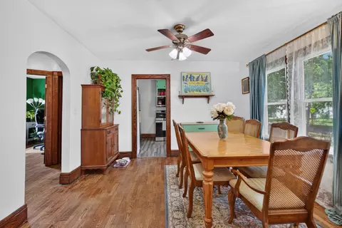 Dining - 302 Hill St, Jackson, MI 49202 photo 1 of 3