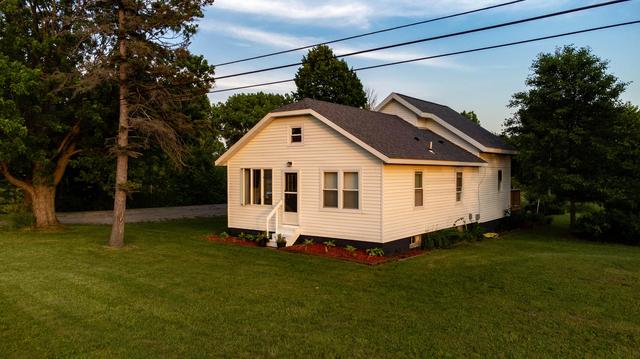 959 E Us Highway 10, Scottville, MI 49454
