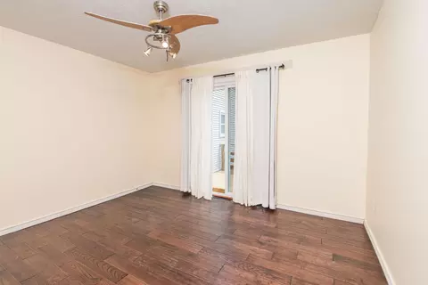 Bedroom - 989 Mccabe Ave NE, Ada, MI 49301 photo 5 of 8