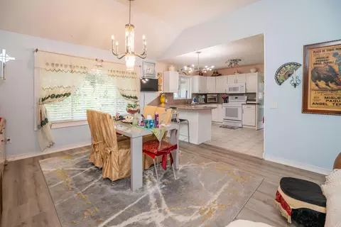 Dining - 989 Mccabe Ave NE, Ada, MI 49301 photo 2 of 2