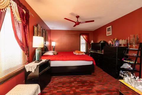 Bedroom - 989 Mccabe Ave NE, Ada, MI 49301 photo 3 of 8